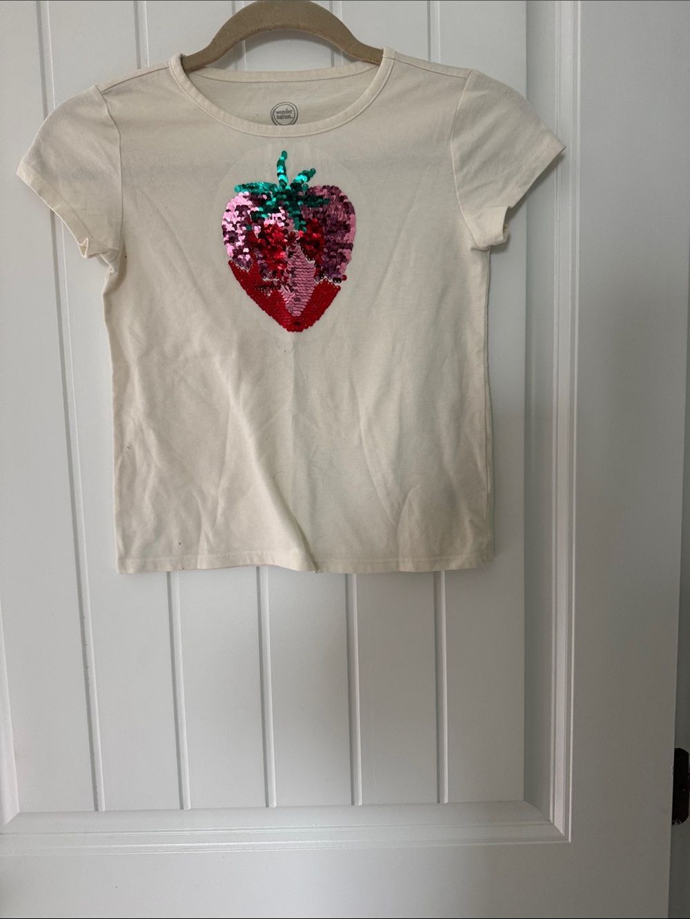 wonder nation Cream Short Sleeve Tee with Sequin Strawberry
